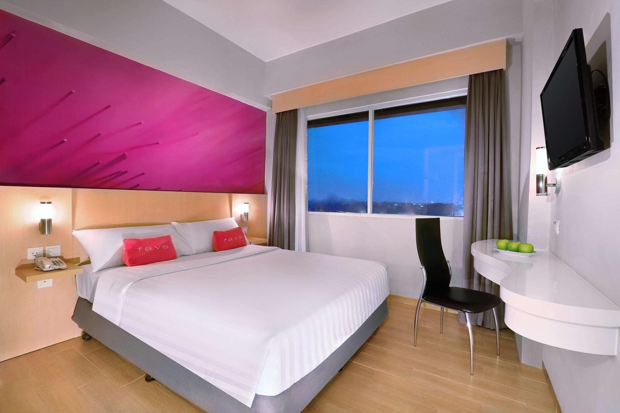 Favehotel Jababeka Cikarang Kültér fotó