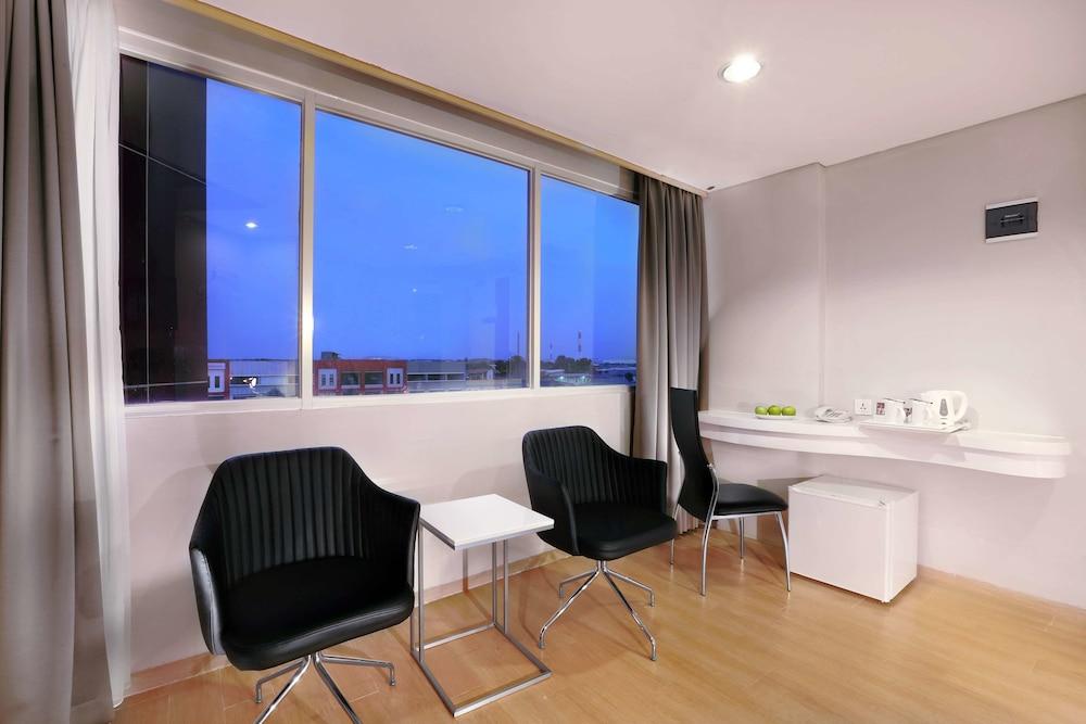 Favehotel Jababeka Cikarang Kültér fotó